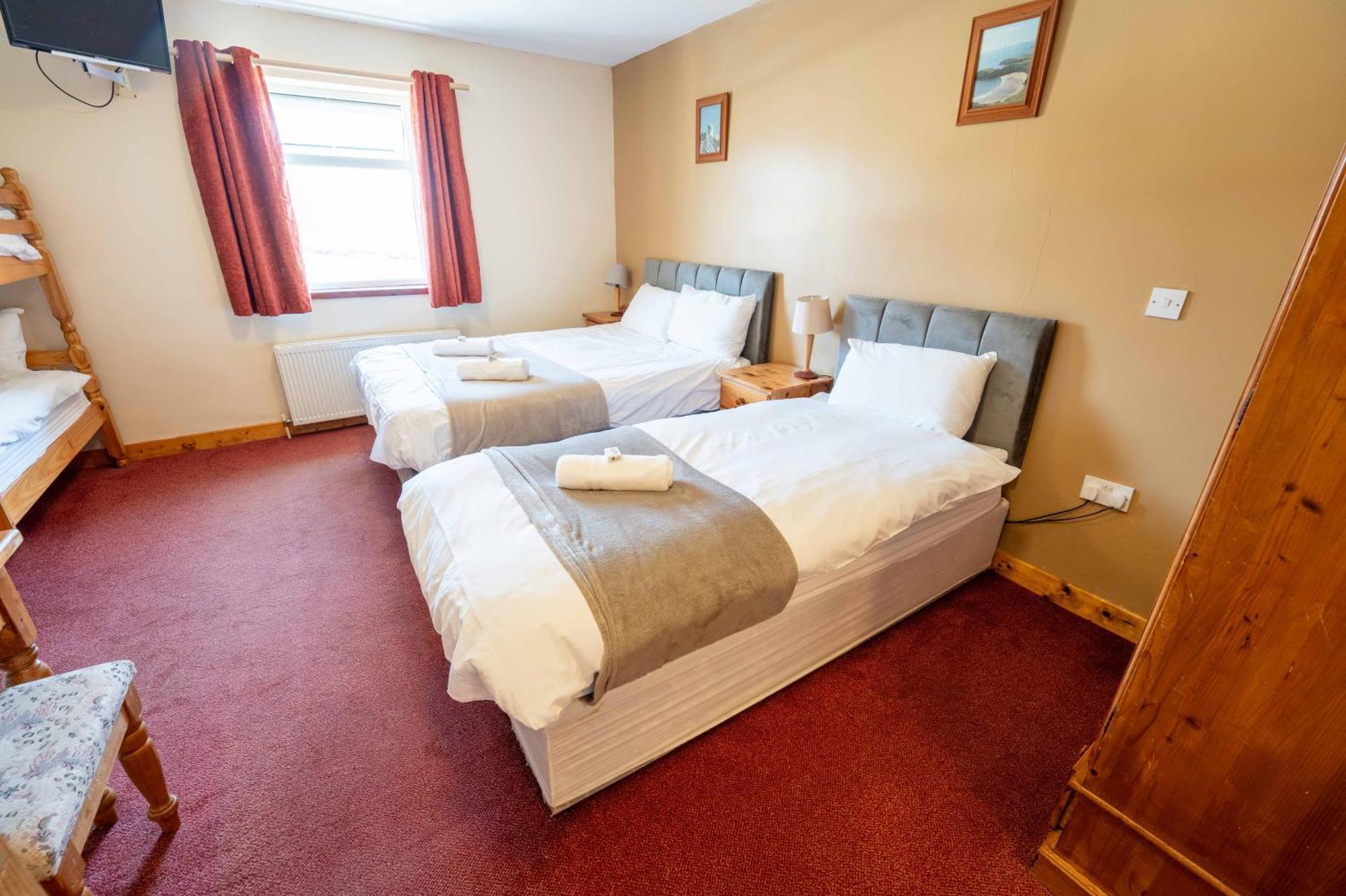 Hotel Aras Ghleann Cholm Cille Glencolumbkille Zewnętrze zdjęcie