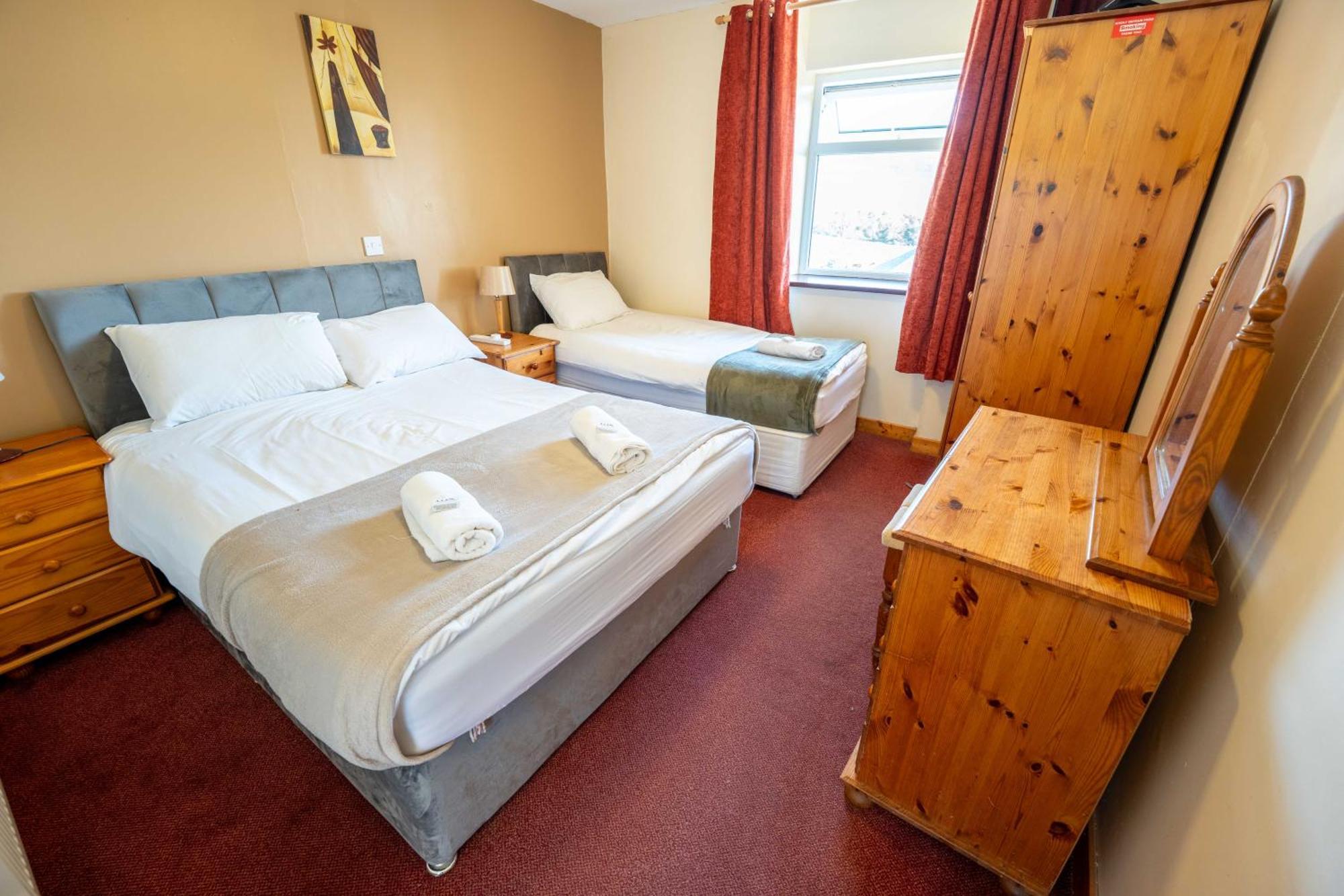 Hotel Aras Ghleann Cholm Cille Glencolumbkille Zewnętrze zdjęcie